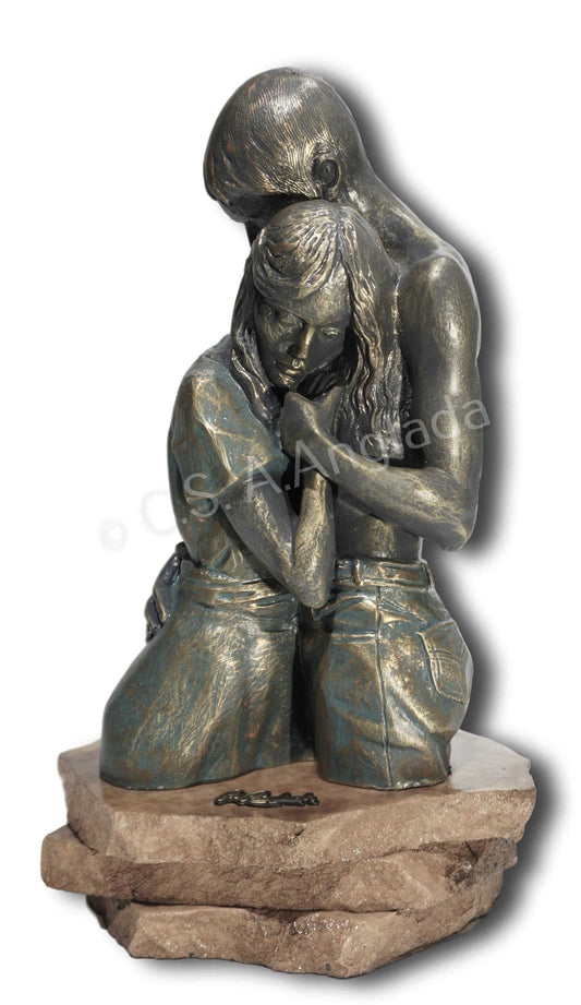 BUSTO ABRAZO