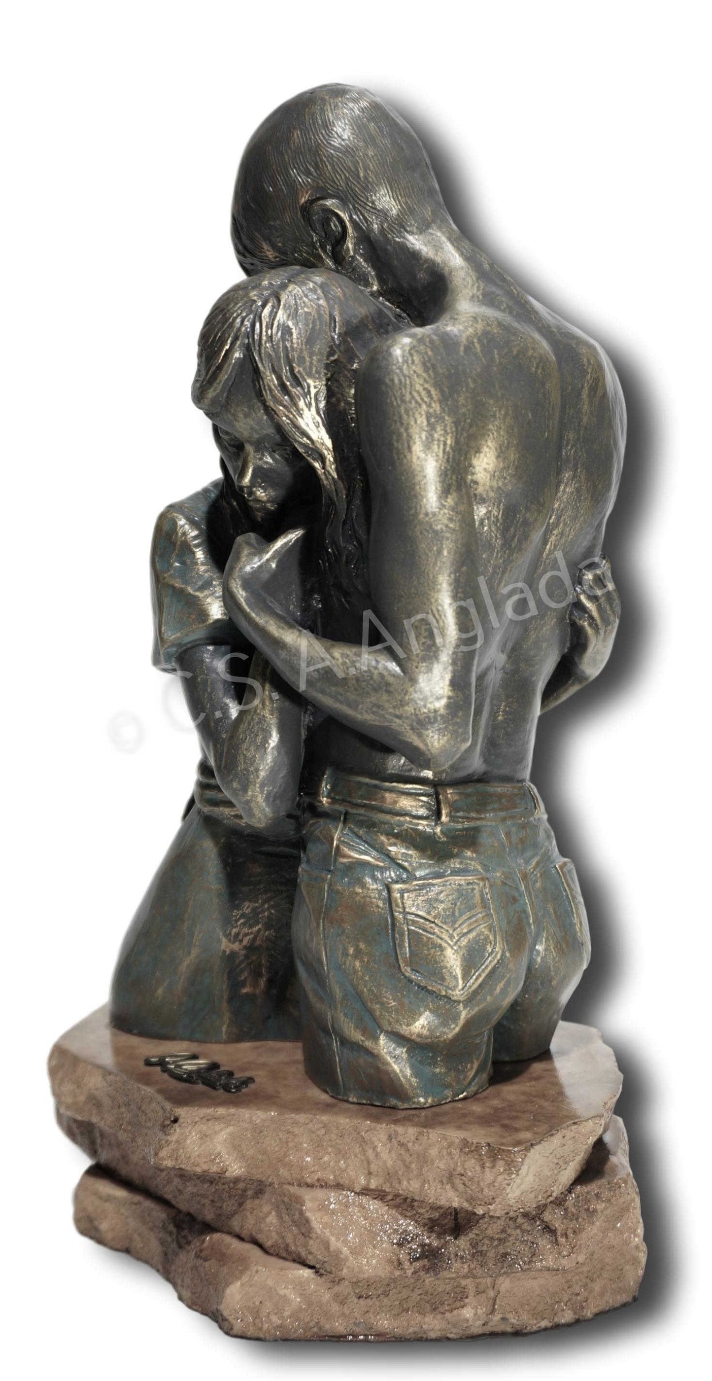 BUSTO ABRAZO