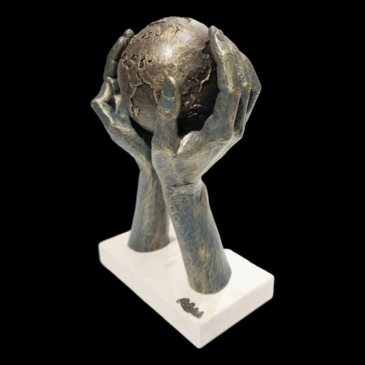 World in your hands - Limited Edition