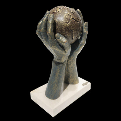 World in your hands - Limited Edition